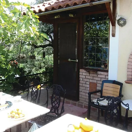 Appartement Beautiful In With Wifi Xiropigado